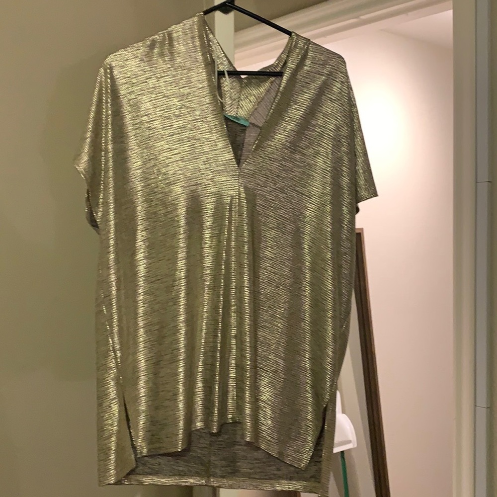 Size S/M shirt